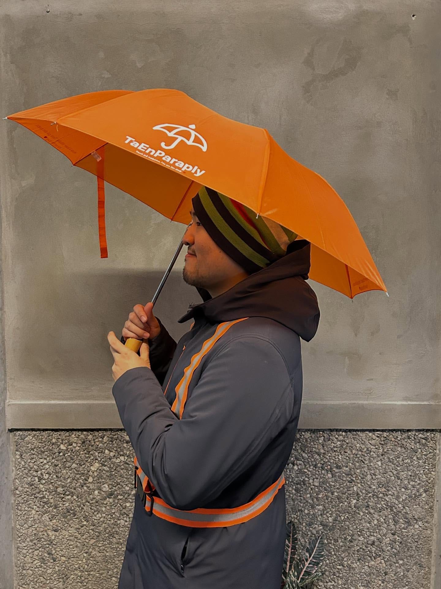 TaEnParaply på torget